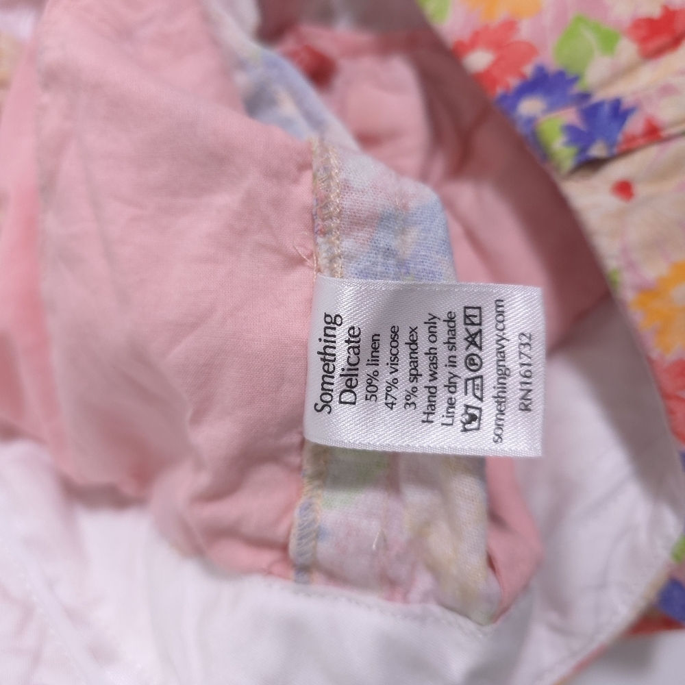 Somethimg Navy Linen Blend Floral Lightweight Shorts Size Medium - Picture 9 of 10